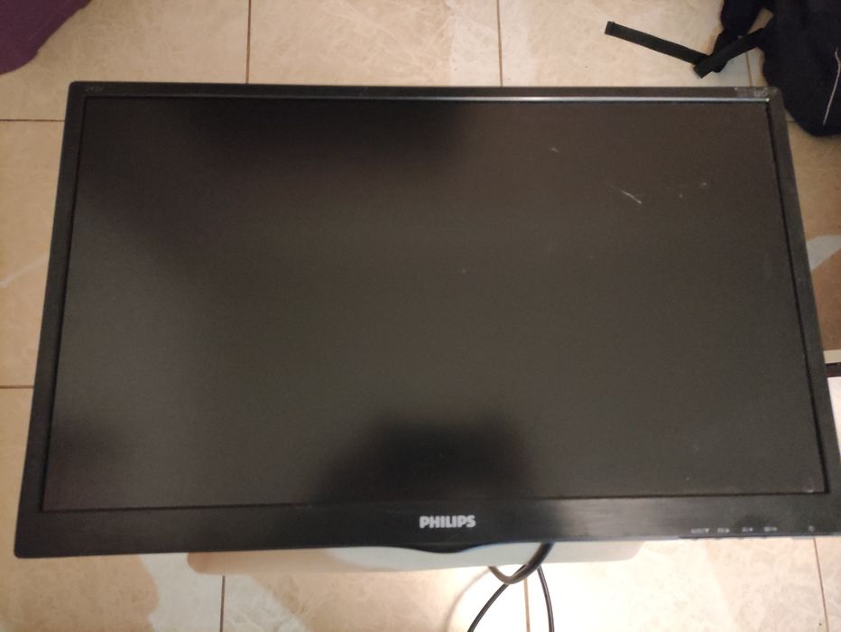 Монітор 24 дюйми Philips 243v5q