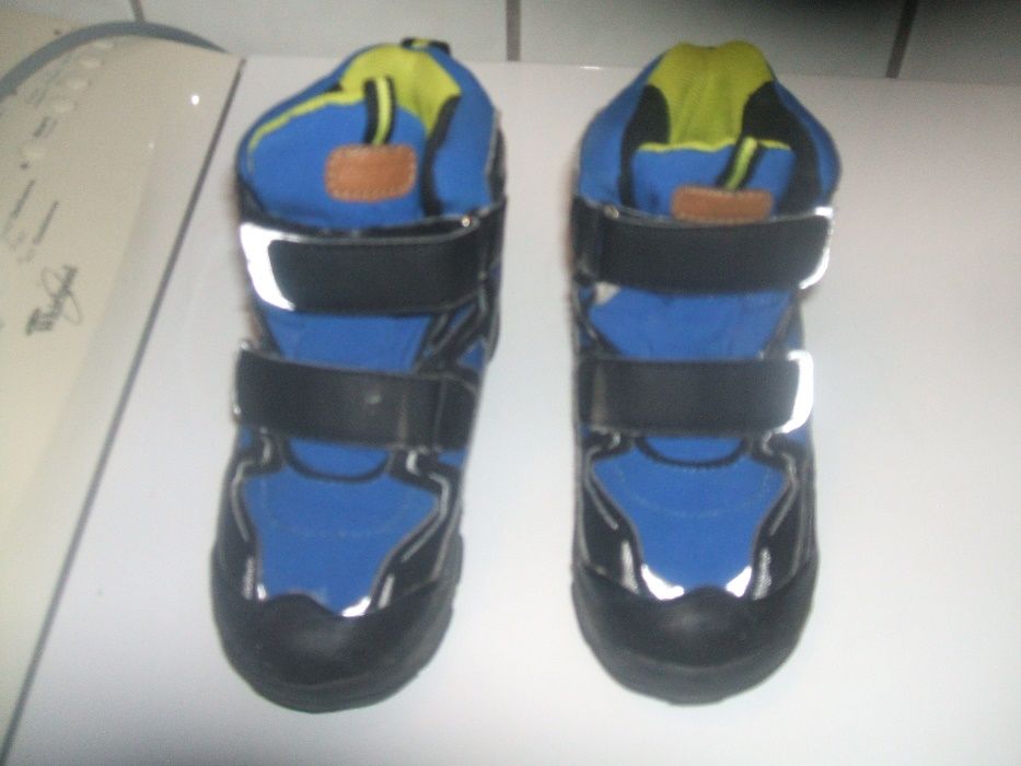 buty zimowe sportowe 28 jak nowe ! wkładka 17,5cm dla dziecka dziecece