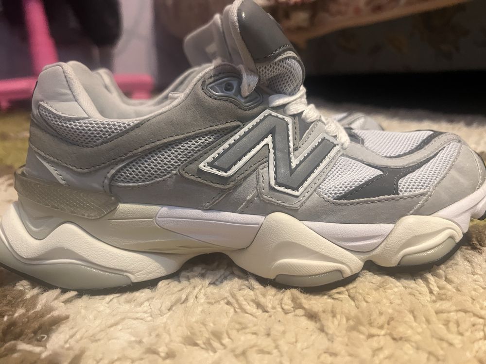 Кросівки new balance жіночі