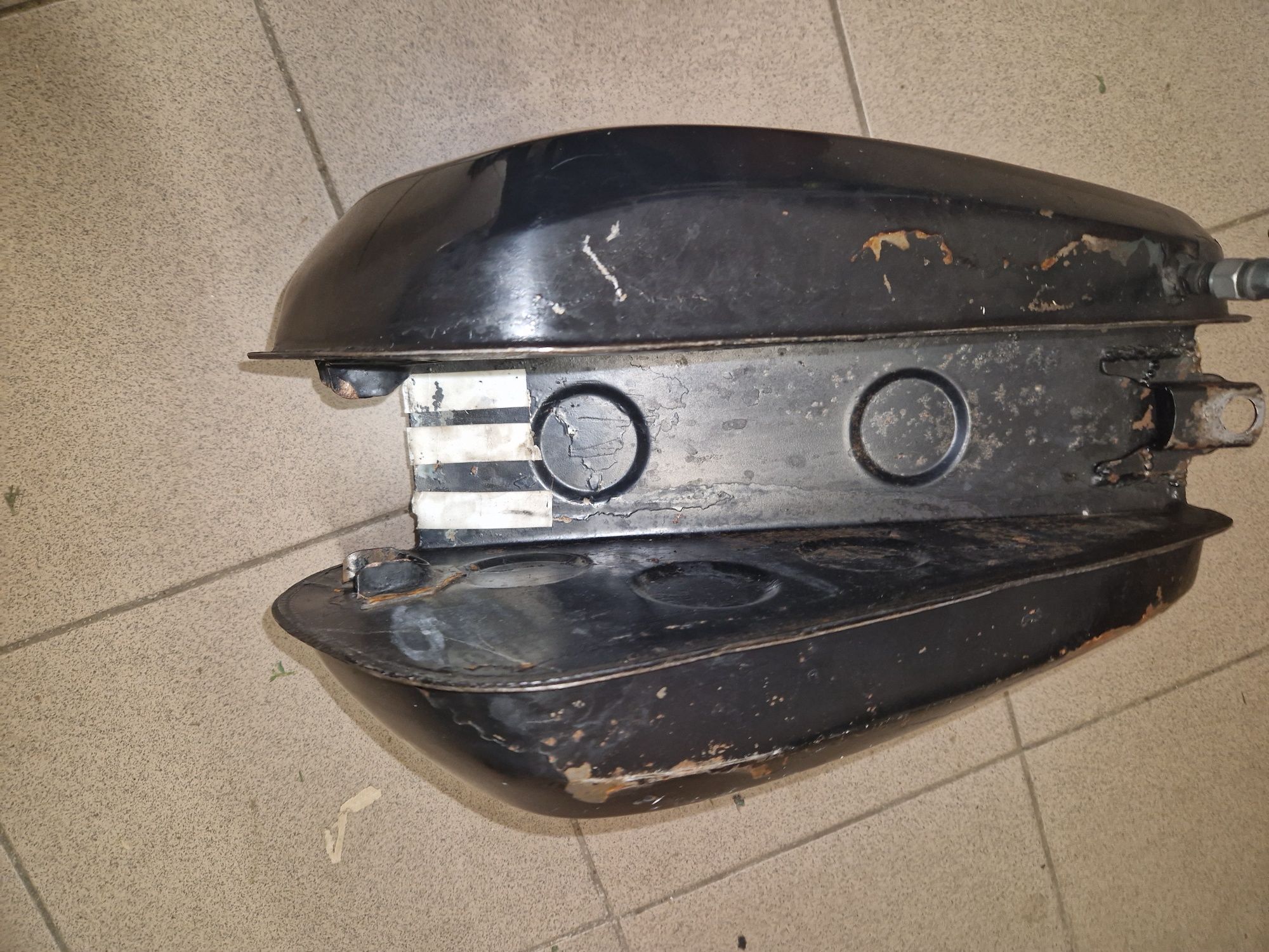 Ładny oryginal zbiornik paliwa bak wsk 125 175 b3 jednoramowa czysty