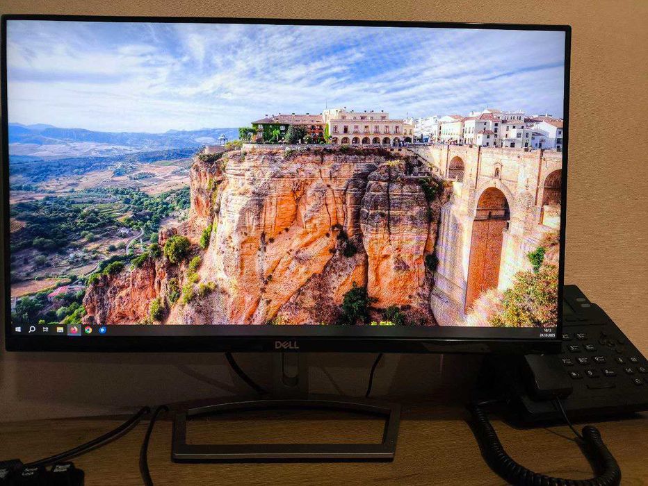 Монітор Dell S2318Nc