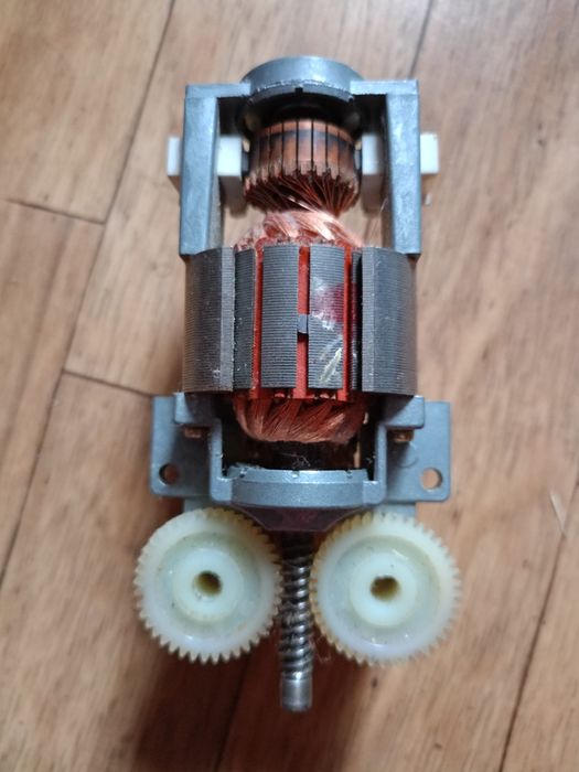 Двигатель для миксера