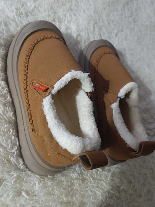 Жіночі зимові черевики