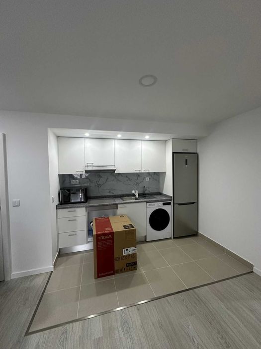 Quartos na Rua Manuel Simões Madaíl, 21