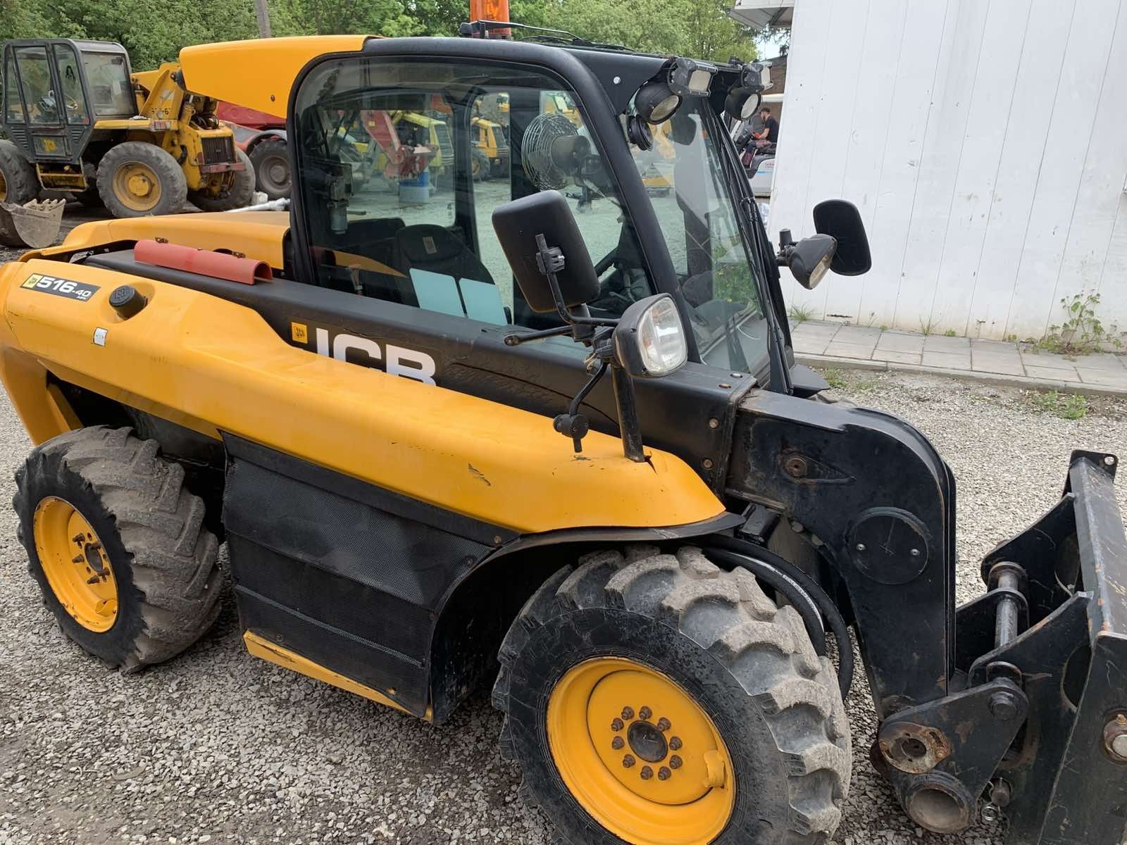 Продам телескопічний навантажувач JCB  516 - 40 ( 2015 р. )