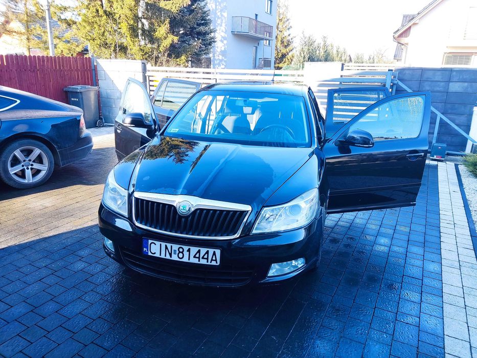 Wynajem Samochodu SKODA OCTAVIA KOMBI 1.6 TDI Kraków
