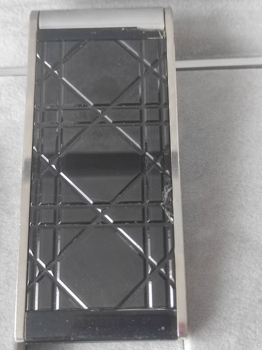 Эксклюзивный телефон CHRISTIAN DIOR