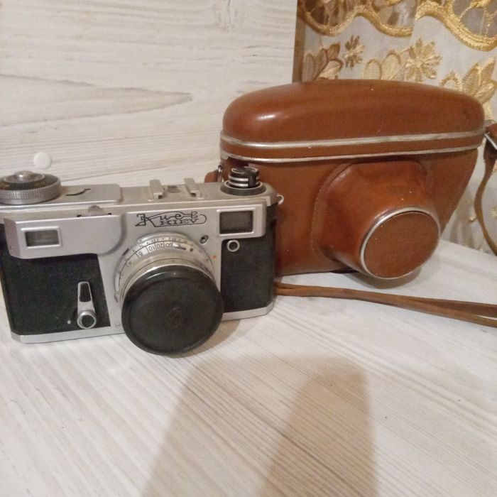 Фотоапарат Київ, шкіряний футляр (чохол)