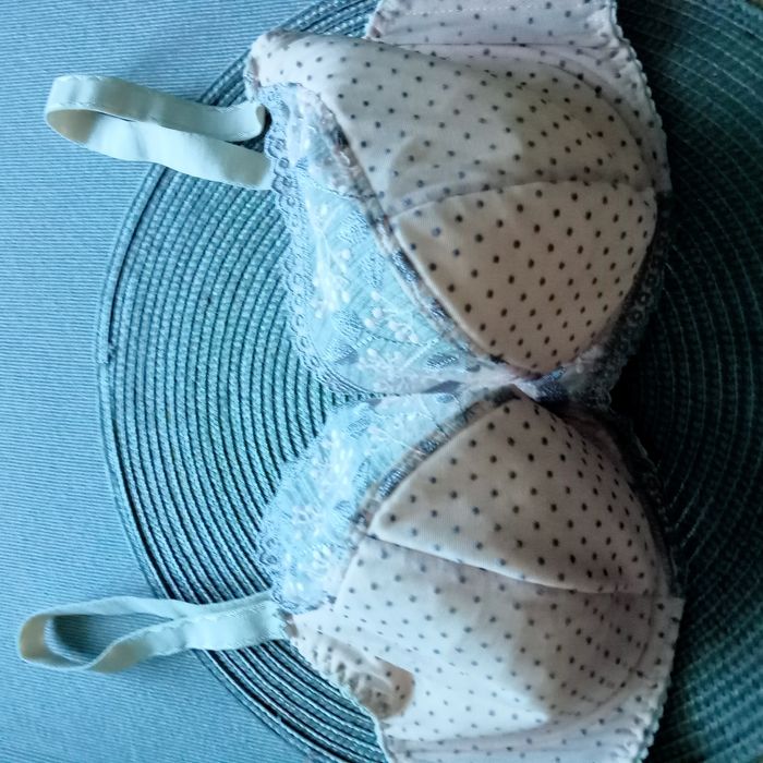 Biustonosz duży, półusztywniany Gaia 80H