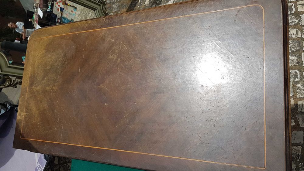 Mesa de jogo antiga