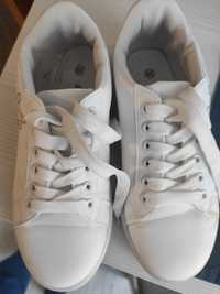 Buty 36 białe damskie