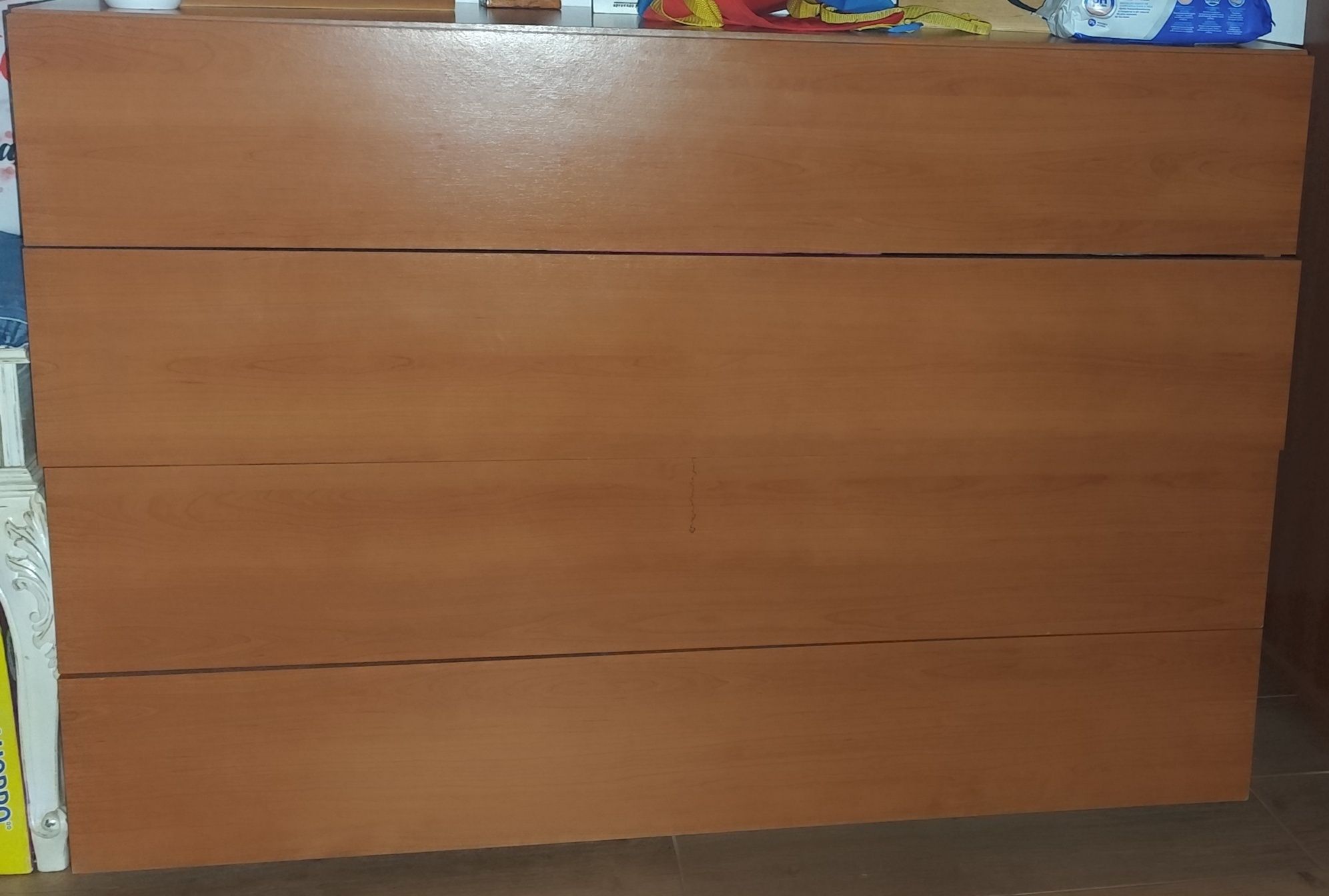 Cómoda + camiseiro + 2 mesas de cabeceira