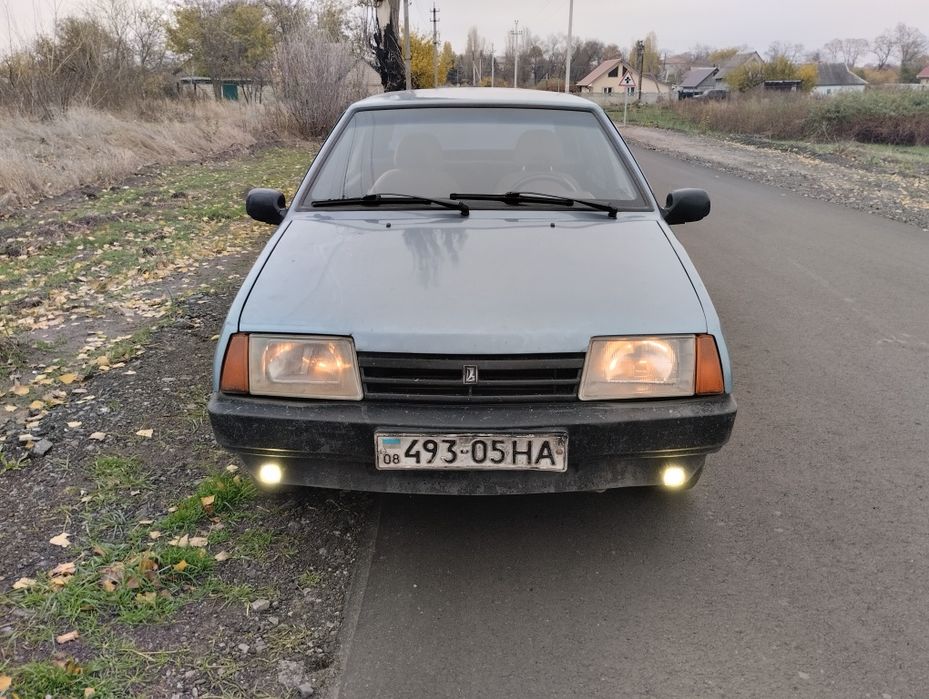 Продам 2109 на боевом ходу нормально технического состояние