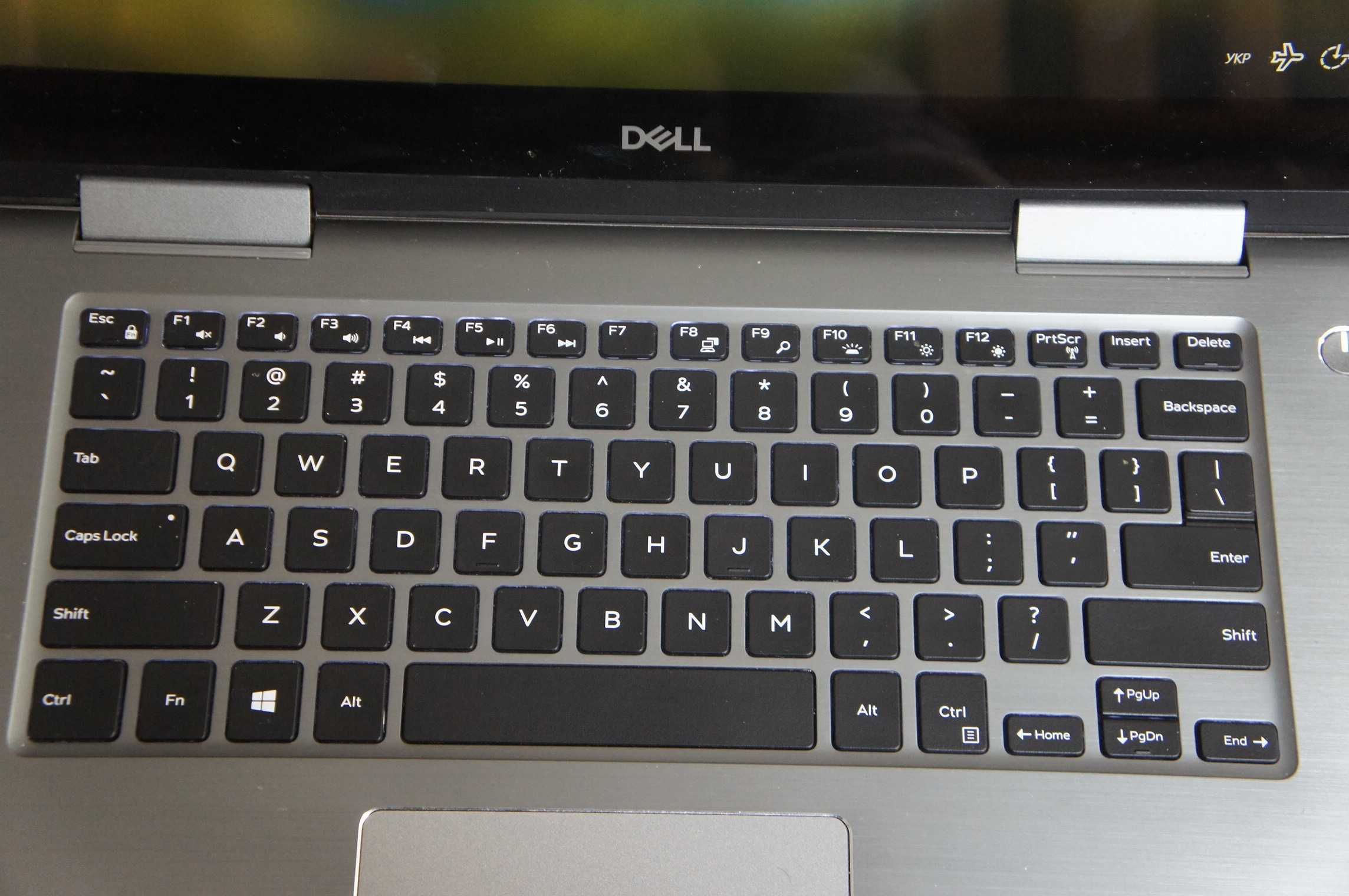 Сенсорн Dell 15-7573 Core i5 8250U 8GB 256+500GB FHD IPS 15,6"