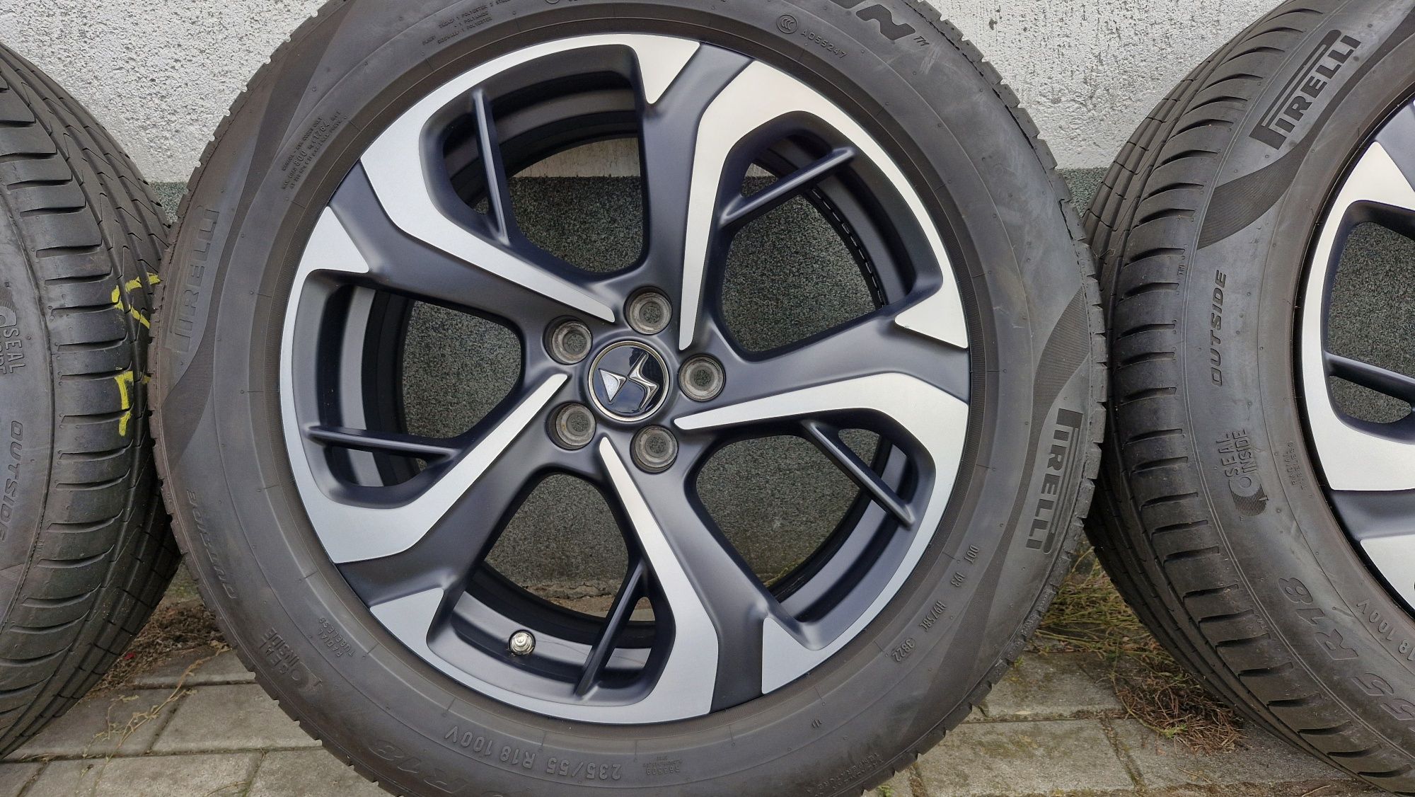 Oryginalne koła felgi Citroen DS7, 235/55 R18 Pirelli Letnie..Jak Nowe