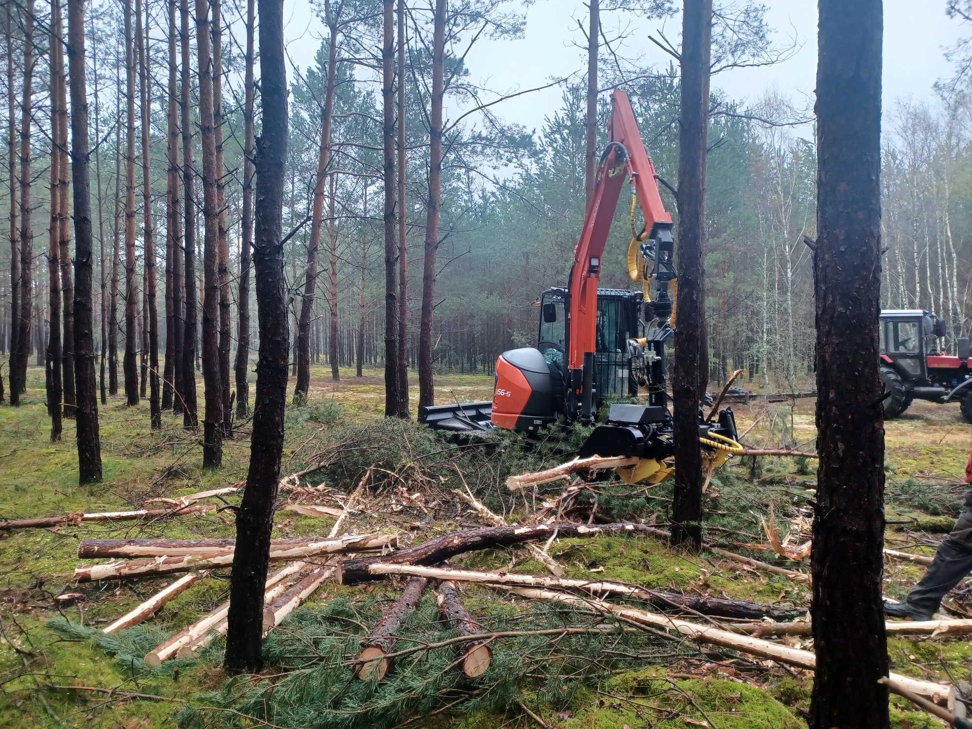 NOWY-HARVESTER harwester KUBOTA U56-5 + głowica Arbro 400s.