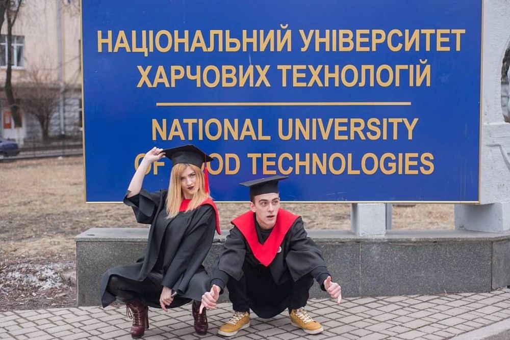Мантии в аренду , универсальные