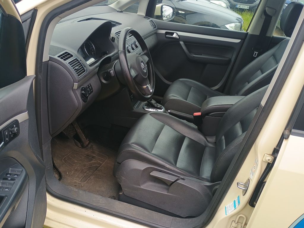 Volkswagen Touran Automat. Skóry 15r. 1.4benz.150KM
