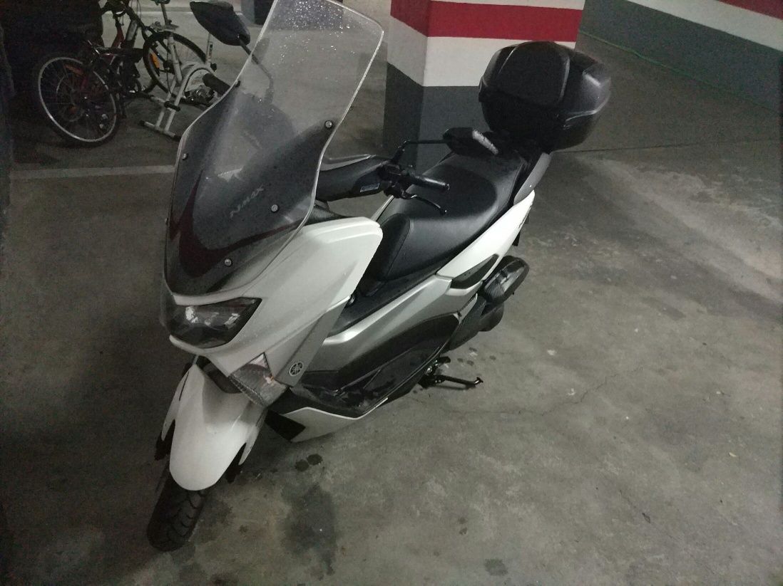 Moto Yamaha NMax 125cc