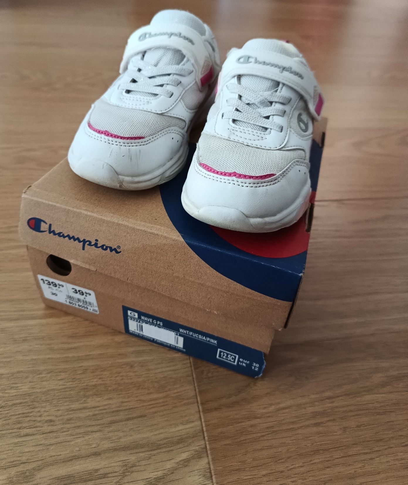 Buty Champion rozmiar 30 świecące