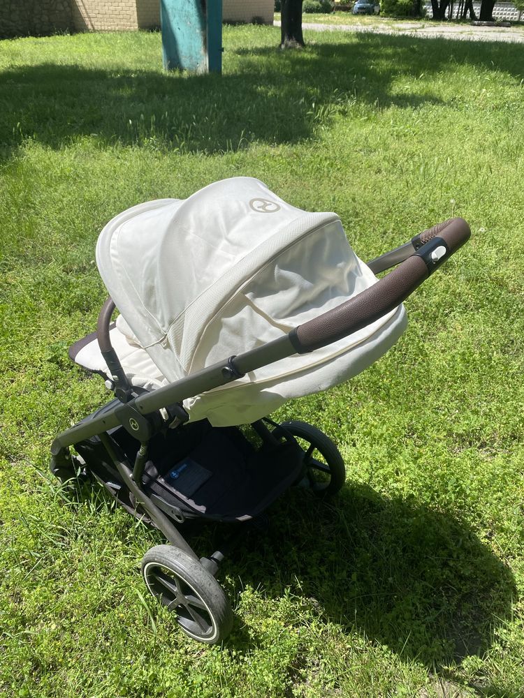 Cybex balios s lux 2024
