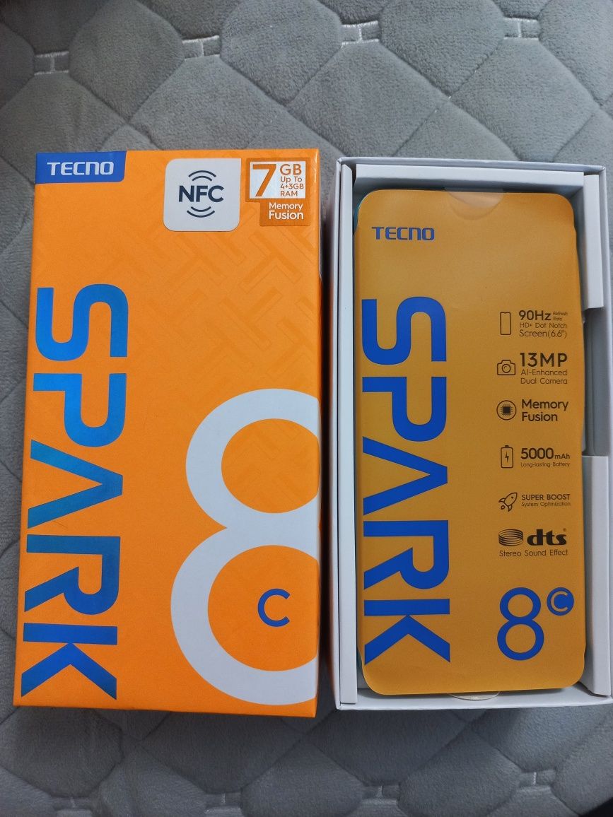 Телефон Tecno SPARK 8C
