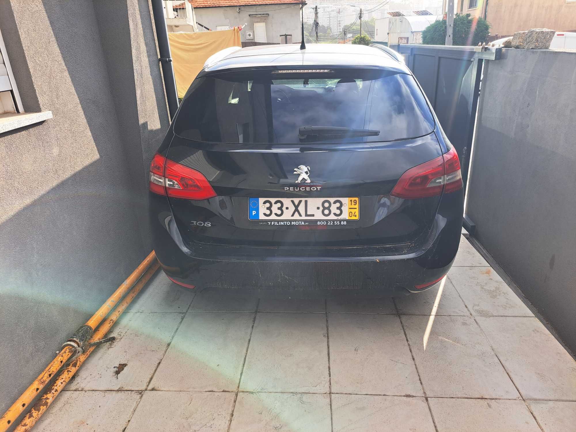Automóvel Usado Batido