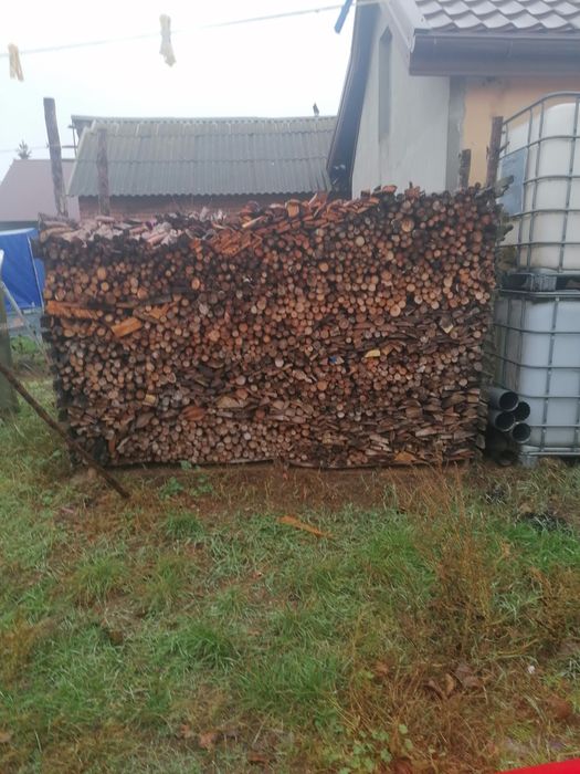 Drewno opałowe cienkie