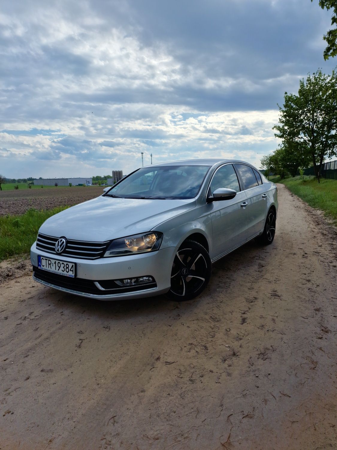 Volkswagen Passat B7 2.0tdi 2 komplety kół, nawigacja, bluetooth,klima