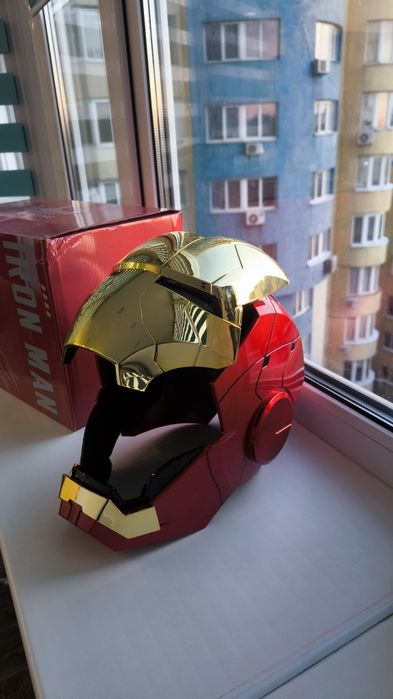 Продам шлем IRON MAN