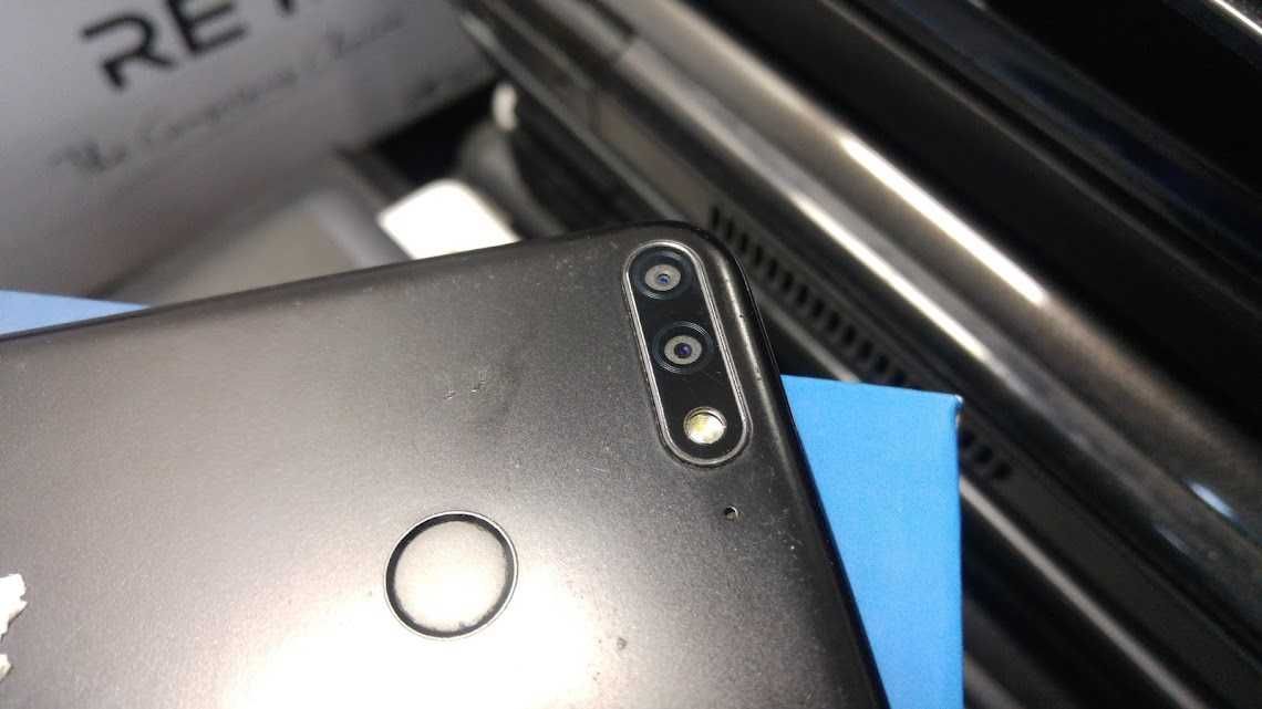 Телефон  HONOR 7C AUM-L41 3/32GB Black