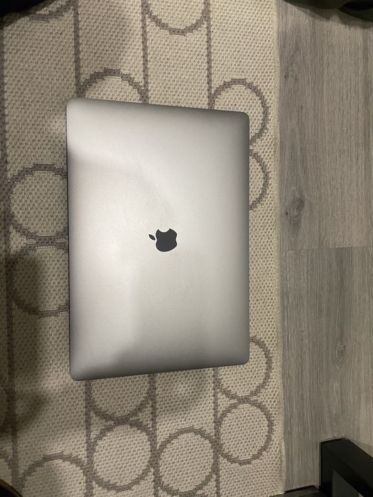 Macbook Pro 16’’ I7/16Gb de 2019