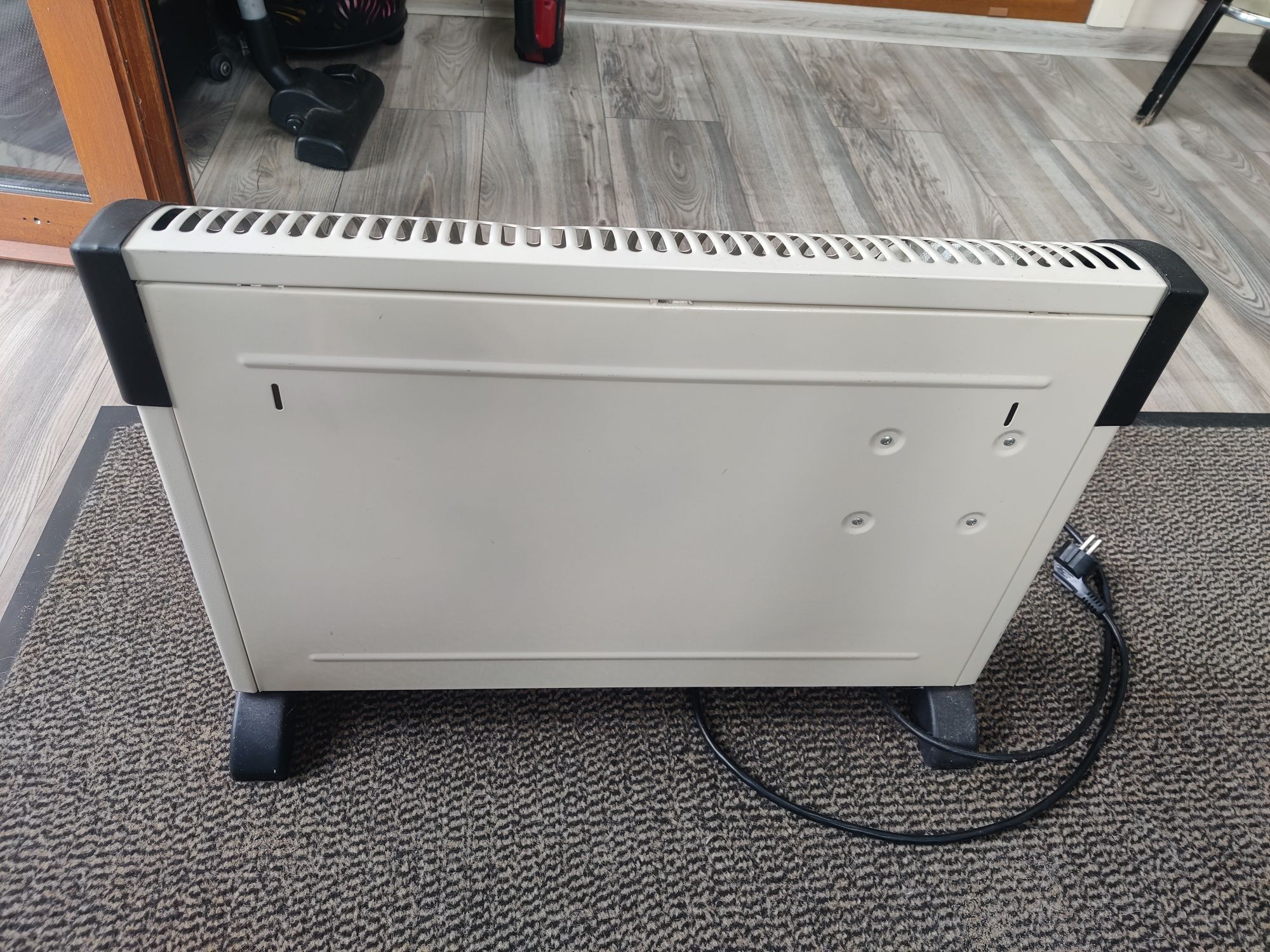 20 sztuk Grzejnik konwektorowy 2000 W model CH-2000BA TURBO