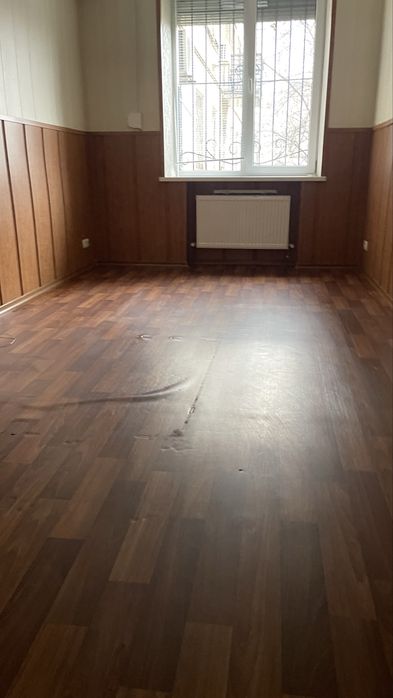 Продам 5 кімнатну квартиру в Центпі міста