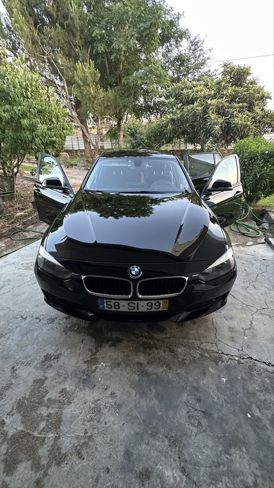 Vende se BMW 318 de 2013