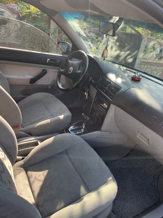 Volkswagen Golf 4
