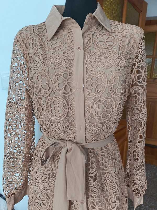 Beżowa koronkowa sukienka gipiura cappuccino r.M/L