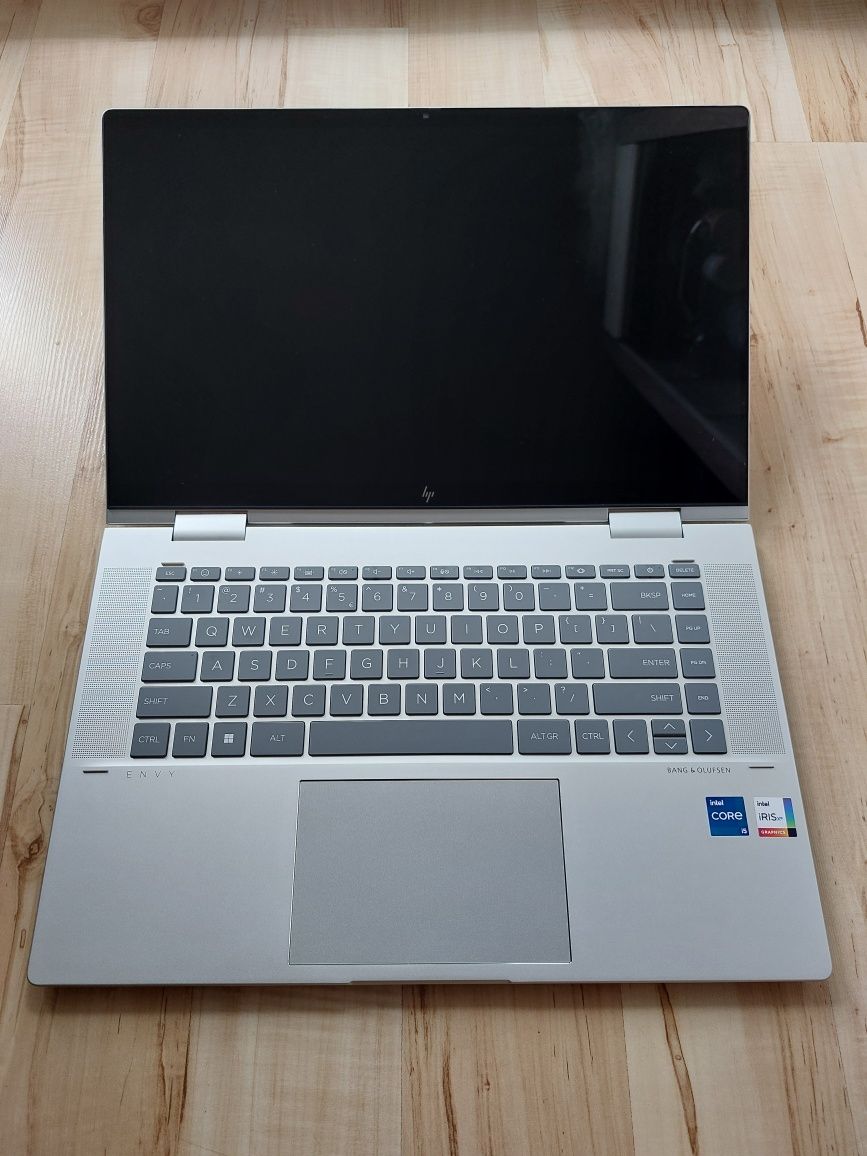 HP Envy x360 2-in-1  i5-1335U/16GB/512SSD/Win 11/