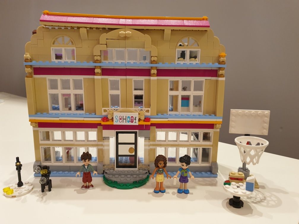 Lego friends 41134 Szkoła artystyczna w Heartlake