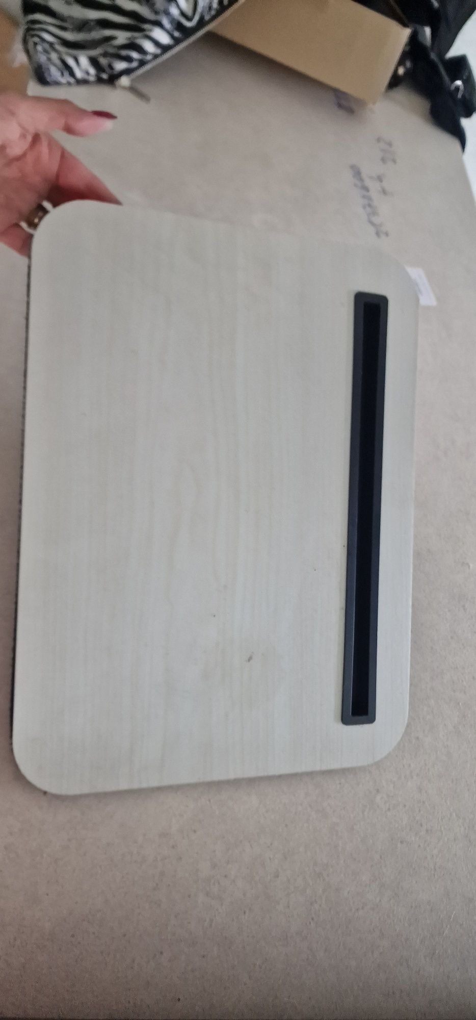 podstawa pod laptopa, tablet