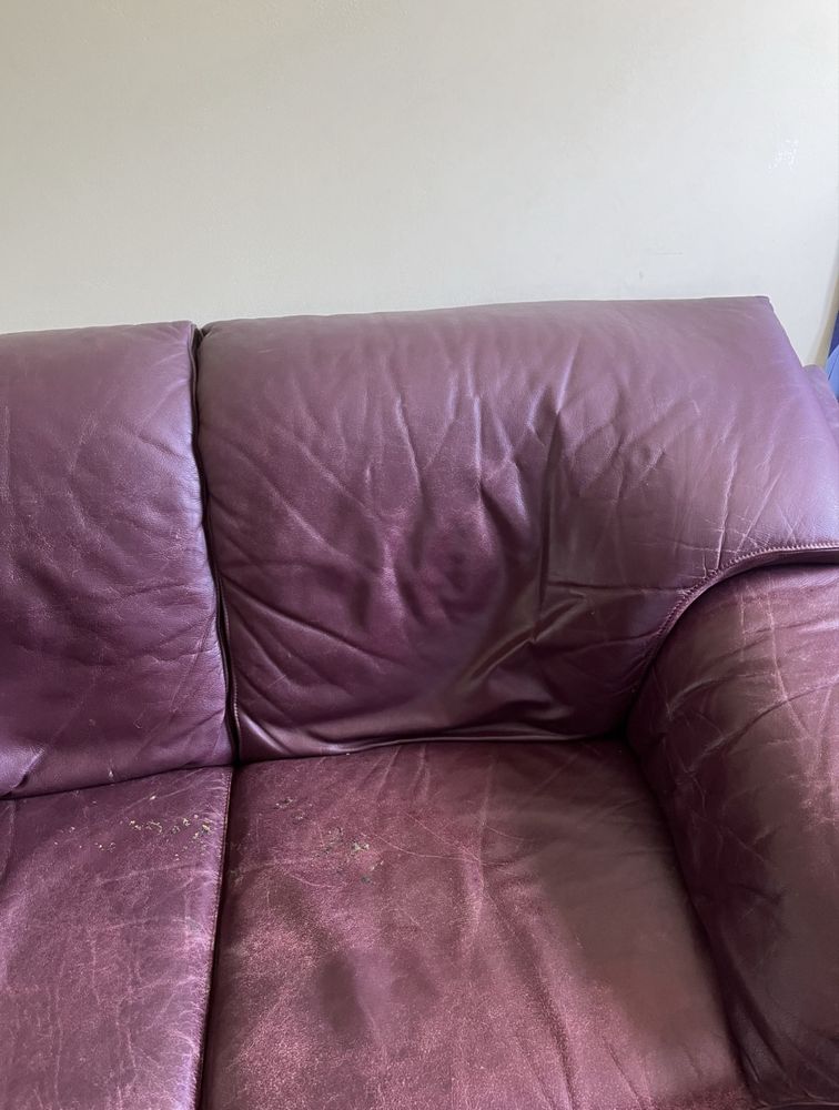Ciamna Skórzana Sofa