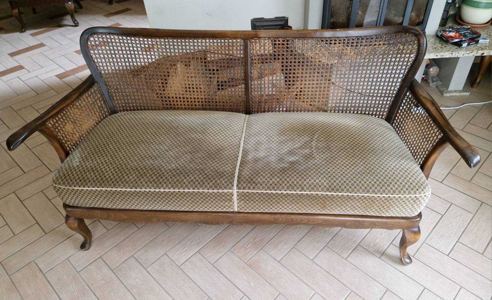 Zestaw mebli w stylu Chippendale