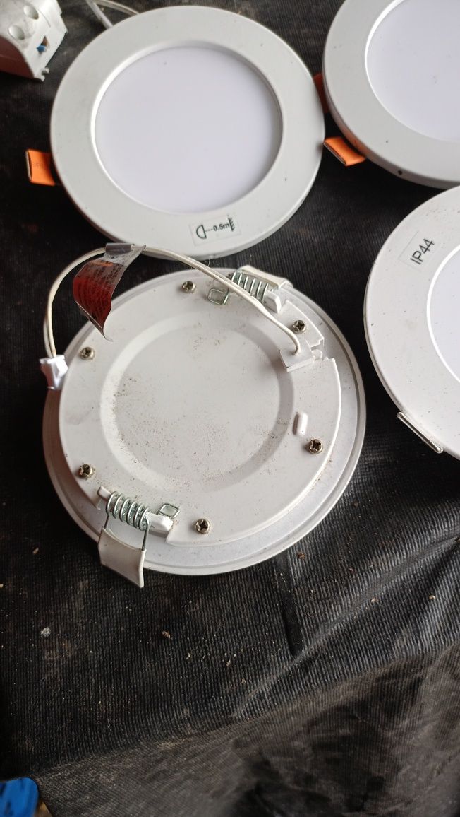 Lampa sufitowa/halogen /Światło sufitowe
