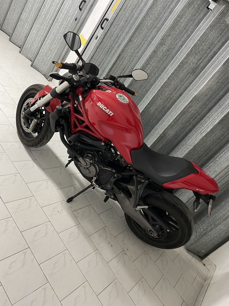 Ducati Monster 821