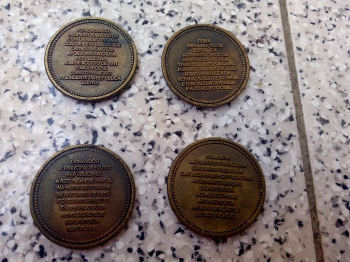 Moedas Medalhas vintage de coleção