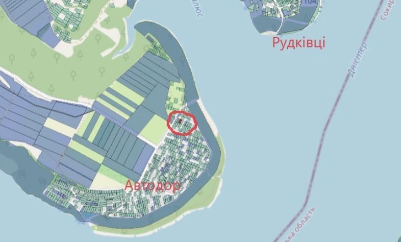 Земельна ділянка на Дністрі біля Куражина