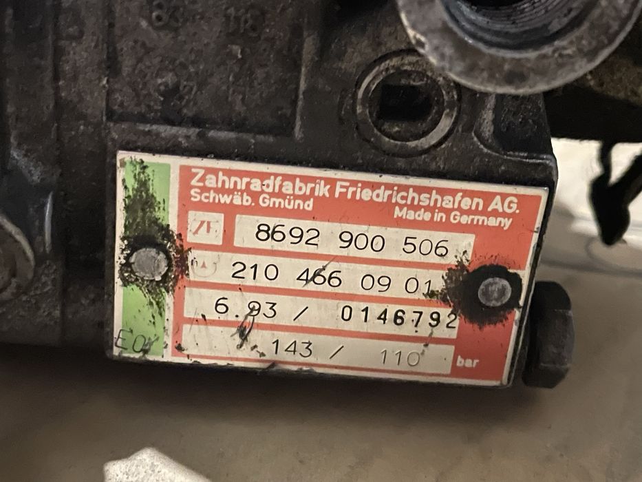 Насоси гідроусілітєля Мерс w124