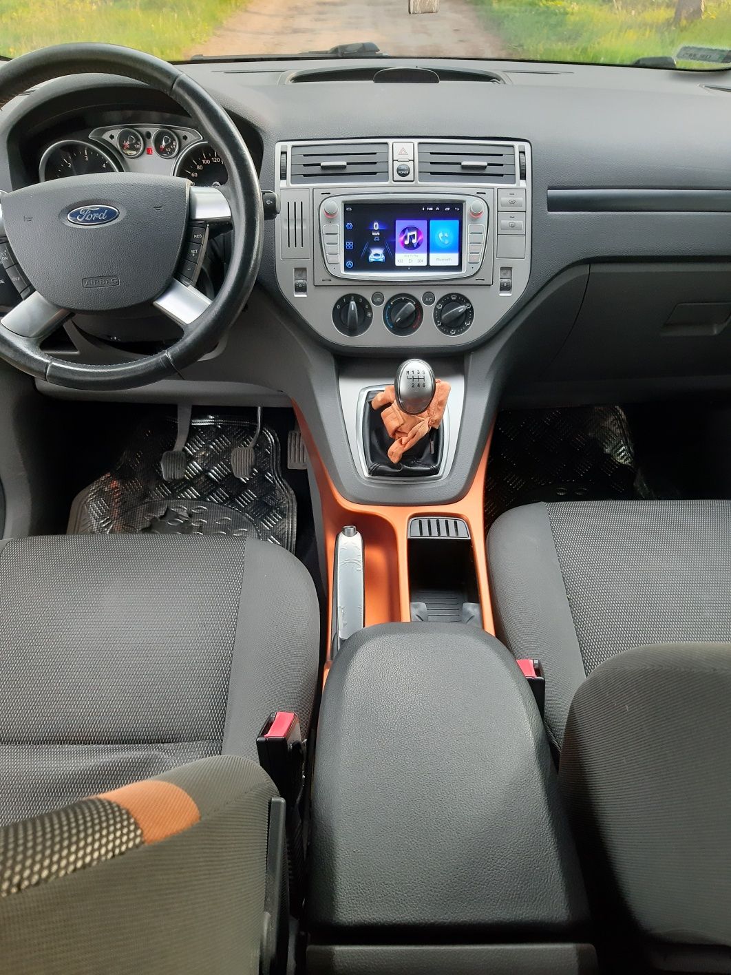 Ford Kuga bezwypadkowa nawigacja kamera cofania podgrzewane fotele