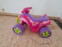Moto 4 a bateria