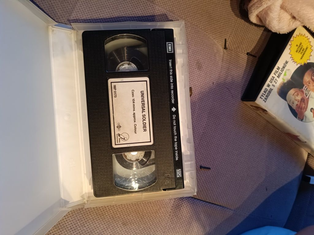 Film video VHS Uniwersalny żołnierz